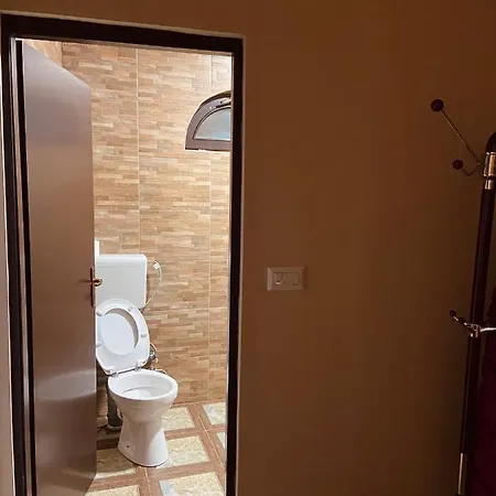 Al-dino Guest house
